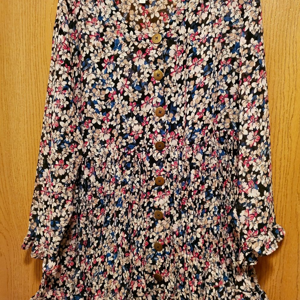 Terra Sky layered flowery tunic, pleated with flowing sleeves size 1X 16W-18W